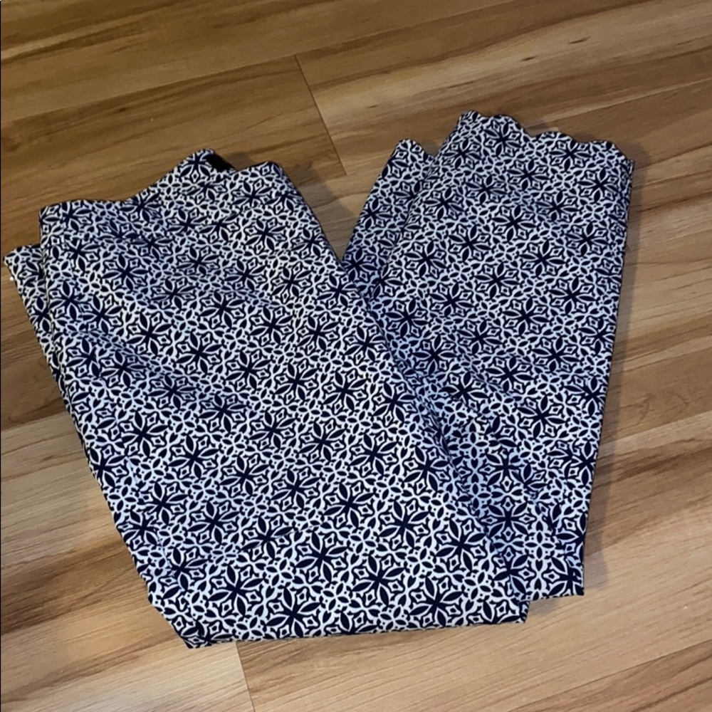 Blue design capris